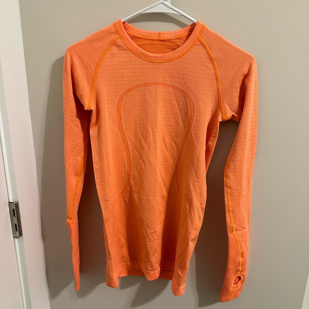Lululemon Long Sleeve Shirt Size 0